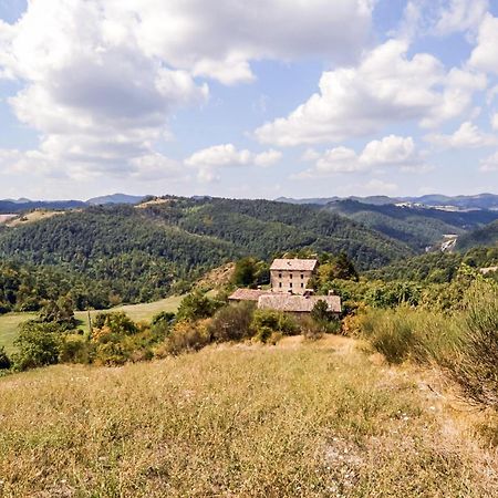 Amazing Home In Apecchio -Pu- With Kitchen Exterior photo