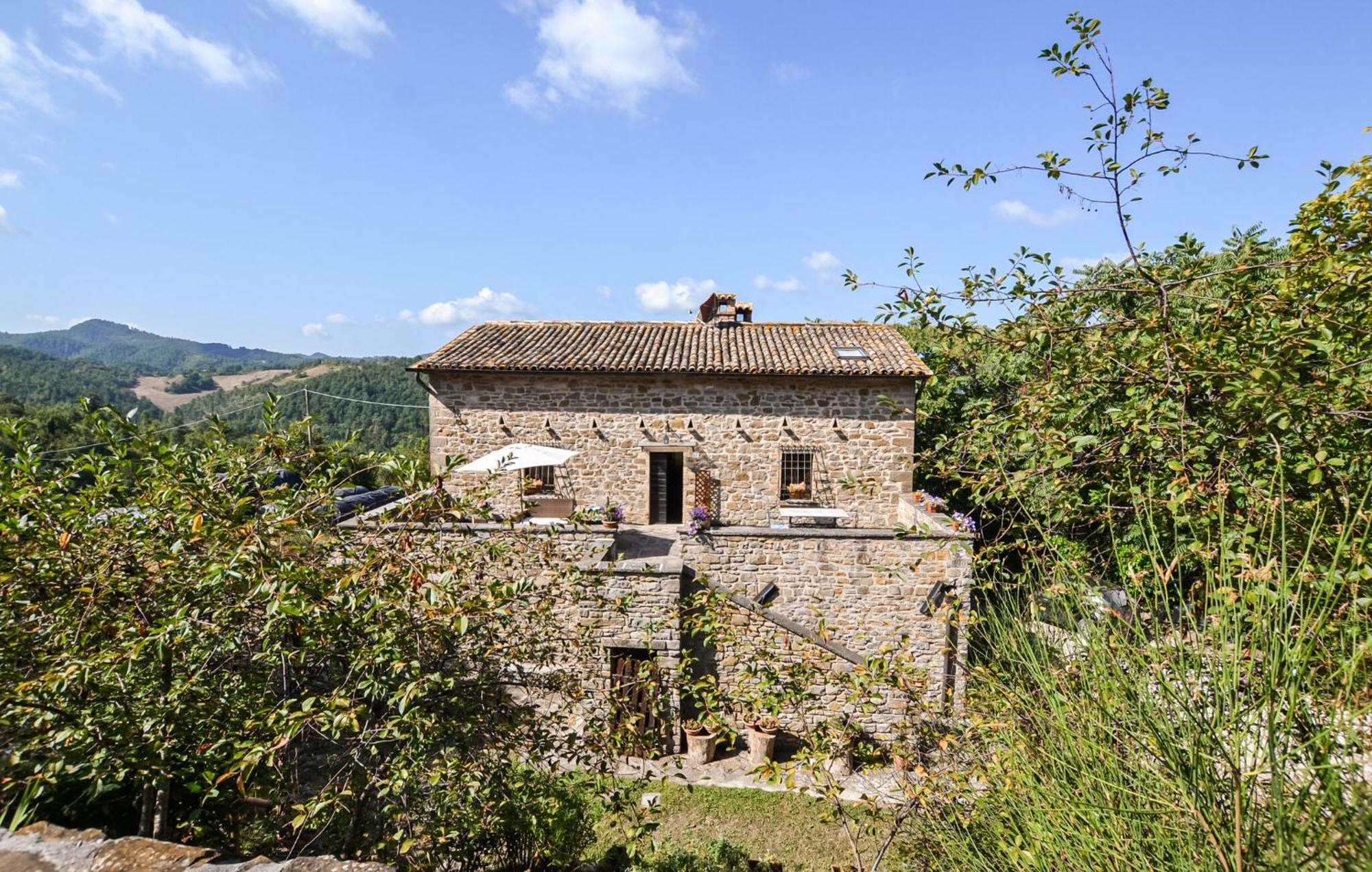 Amazing Home In Apecchio -Pu- With Kitchen Exterior photo